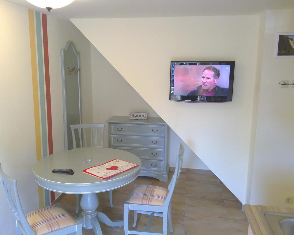 Apartmenthaus Hus Uebi By Rujana Binz Δωμάτιο φωτογραφία